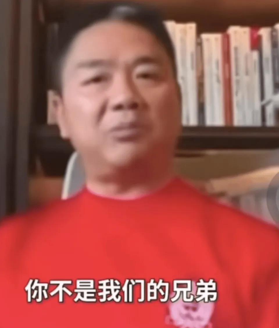 高铁通车后大巴车都被挤死了，然而现在大巴车现在又起来了
因为票价只有高铁的一半有