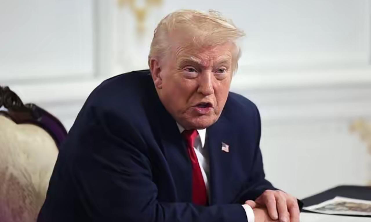 一夜醒来，又传来特朗普的五个新消息！
一，特朗普北京时间3月8日发文奚落斯塔默：