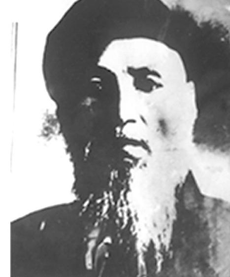 1937年西路军身陷绝境，周恩来倾尽家底并请出马步青恩师马德涵，这位老先生孤身入