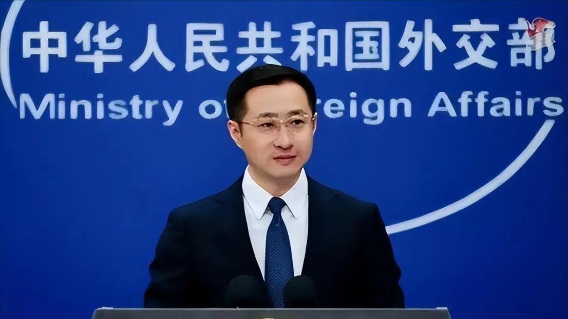 [微风]美军终于承认：中国无人机技术已领先一个时代！美军在伊朗吃的亏，其实都是中