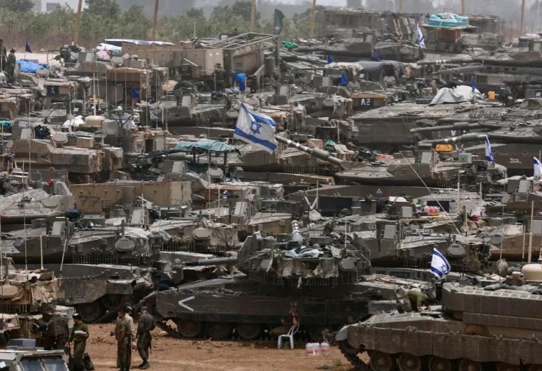 半岛电视台消息，以色列宣布，将紧急征召10万名预备役部队。

当地时间1日，以色