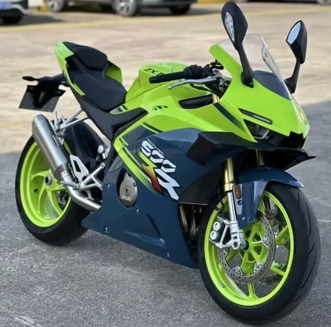 张雪机车证明国产不比进口差这两天确实是有被张雪机车震撼到了，现在的国产车，无论是