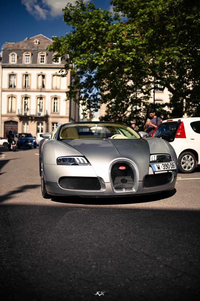Bugatti Veyron Grand Sport 