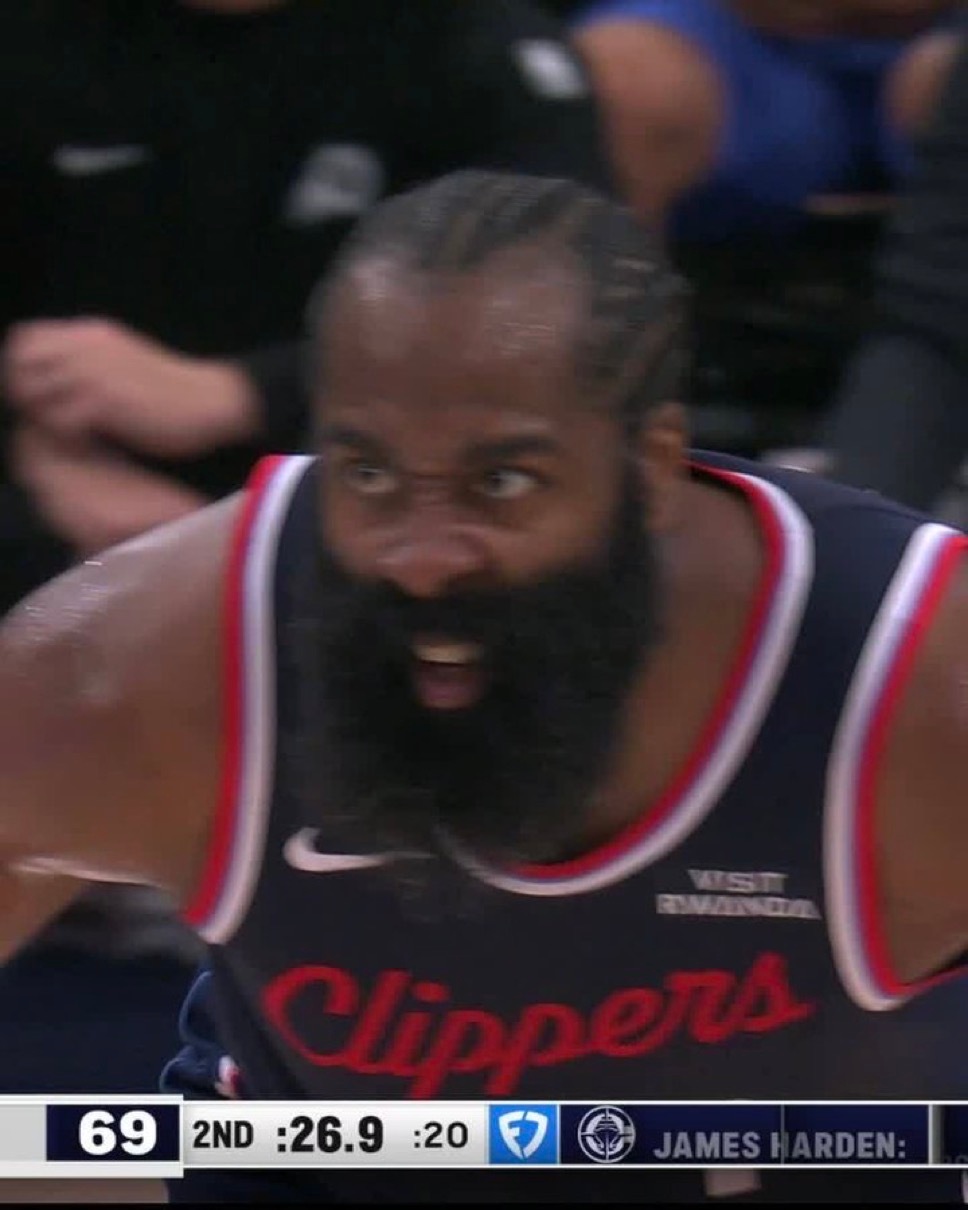 赛季首胜！评论➕ 点赞抽个奖 ​  ​​​