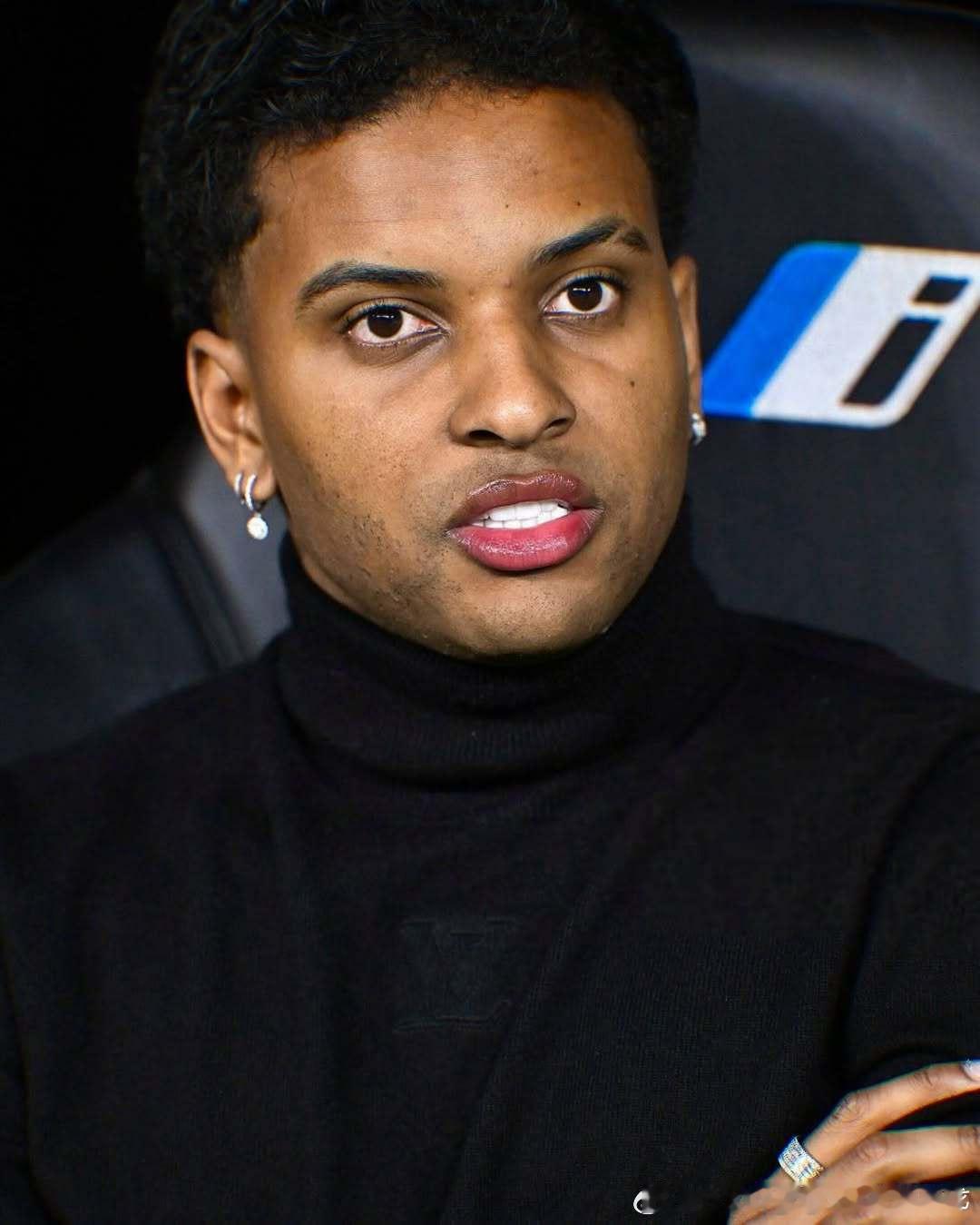 昨晚比赛出战在伯纳乌球场的罗德里戈皇马vs皇家社会罗德里戈