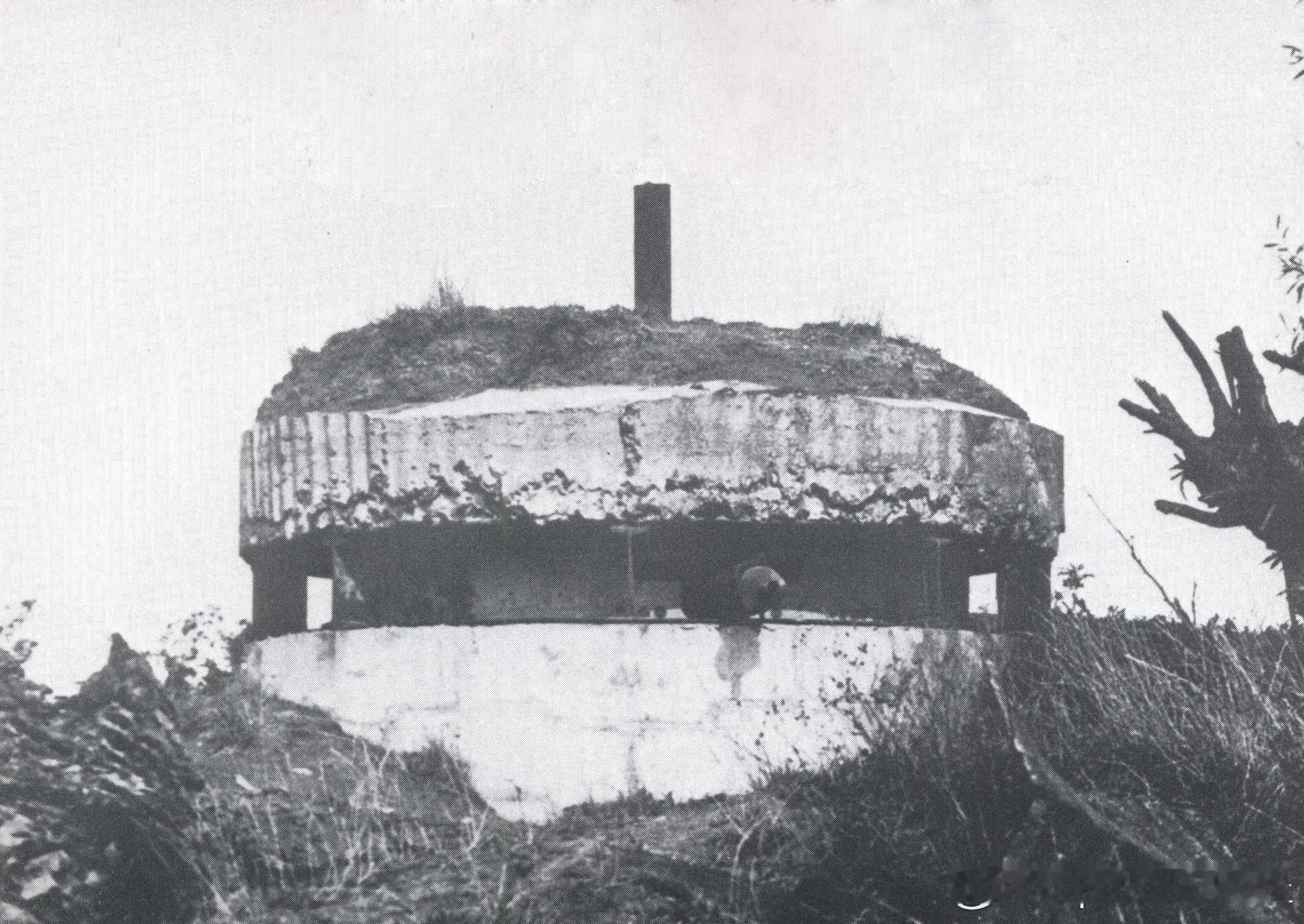 Bullecourt的一个强大的德国碉堡。协约国高估了坦克摧毁德国机枪巢穴的能力