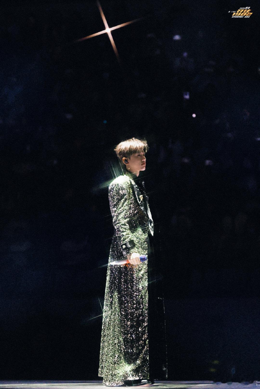 张杰写给粉丝的信 张杰成都演唱会 眼泪不值钱系列！杰哥的信太好哭，谢谢每一位粉丝