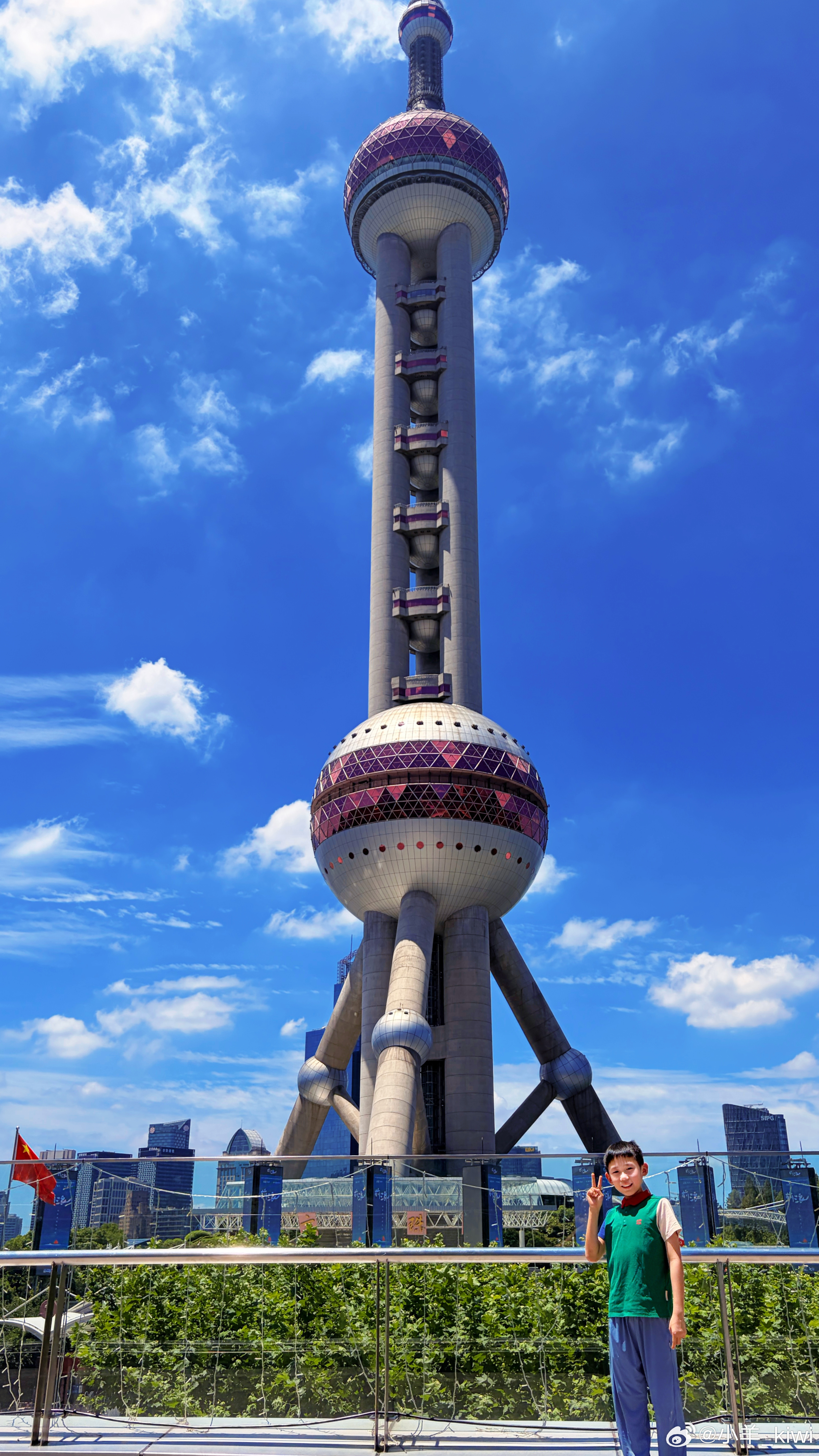 上海好热吖☀️带娃随手拍在微博过暑假亲子大玩家带娃日常 上海·东方明珠广播电视塔