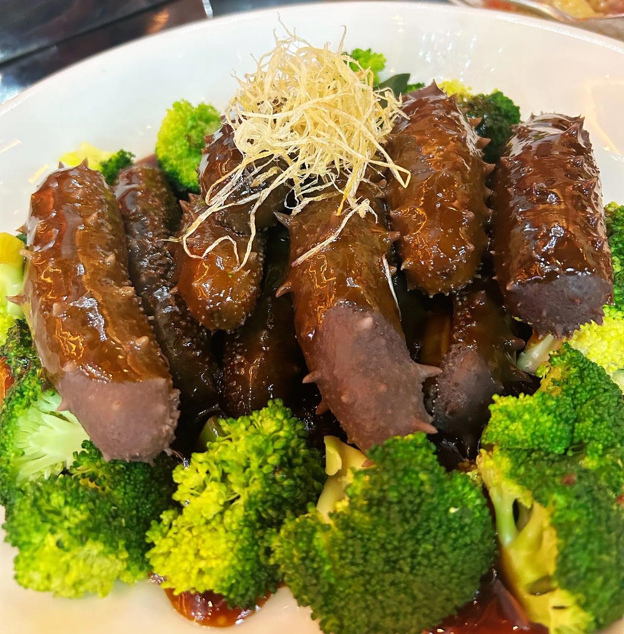 昨天是5月19日，黄道吉日，宜婚嫁👌
去君悦酒店参加了小妹妹的婚礼，很圆满。同