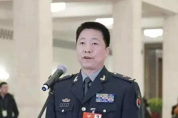 杨利伟为什么后来再也没有登天？其实，他能够活着回到地球就已经是万幸，在他攀登太空