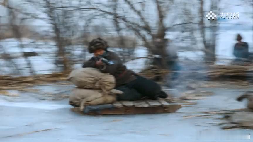 超级课本剧白洋淀1945大年初一与课本里的少年英雄相遇 春节的仪式感又多了一项！