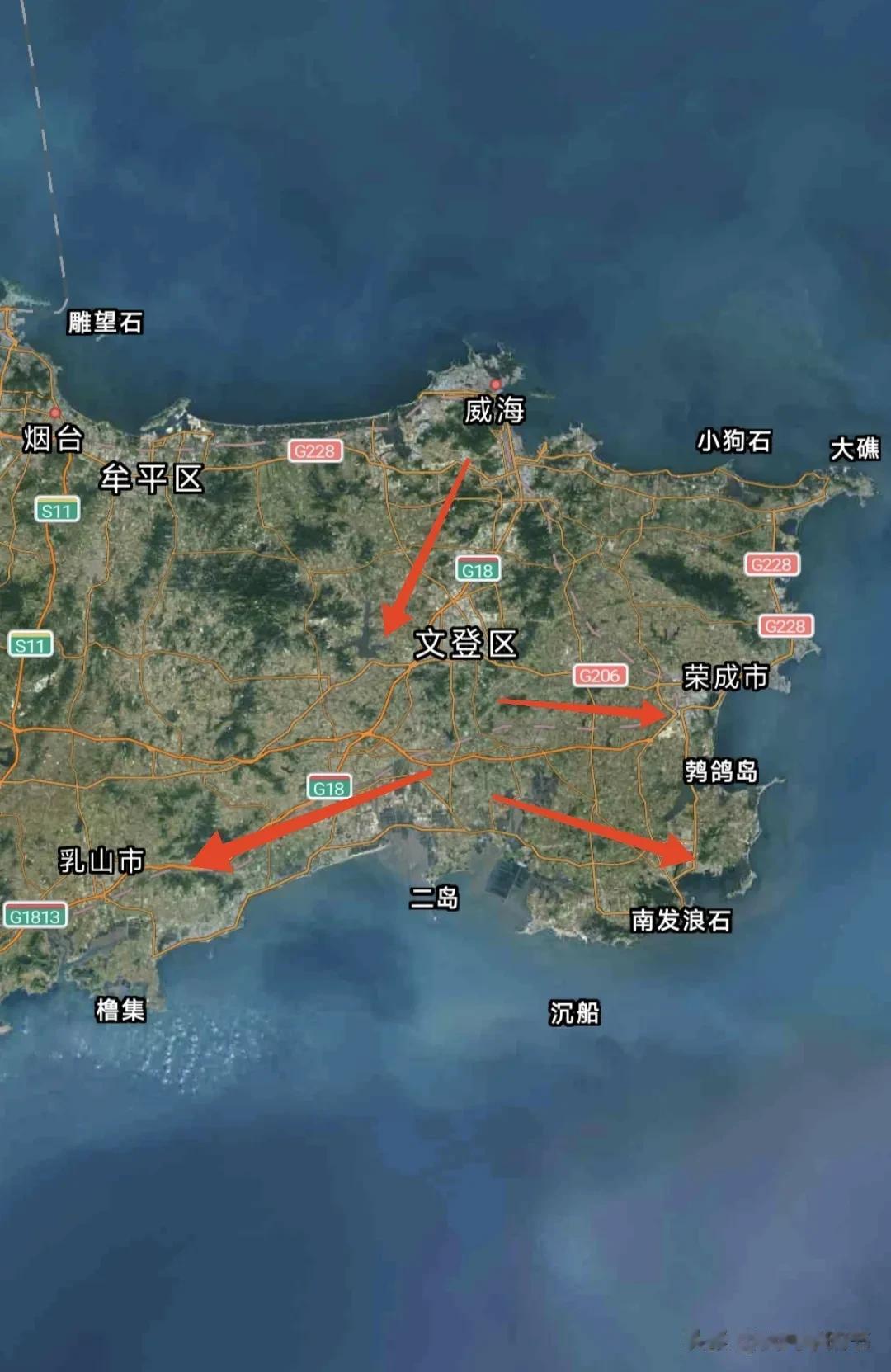威海应该向南部纵深发展，贯通南北海岸，带动东西两边的荣成和乳山，市区东北部的山区