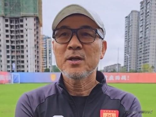 重庆铜梁龙这波操作很国安啊…昨天，重庆铜梁龙官方宣布，韩国籍主帅张外龙不再担任重