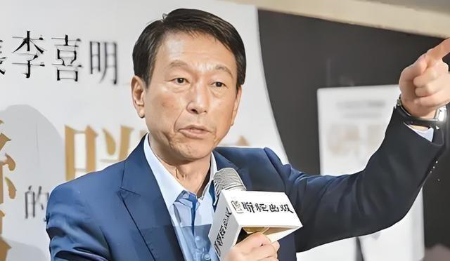 台湾地区前参谋总长李喜明曾经的一席话，让岛内炸锅！他直言解放军不是不敢打，而是时
