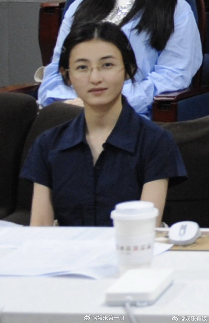 北电22级表演班毕业照张子枫我的体制内女友 网友分享北京电影学院2022级表演专
