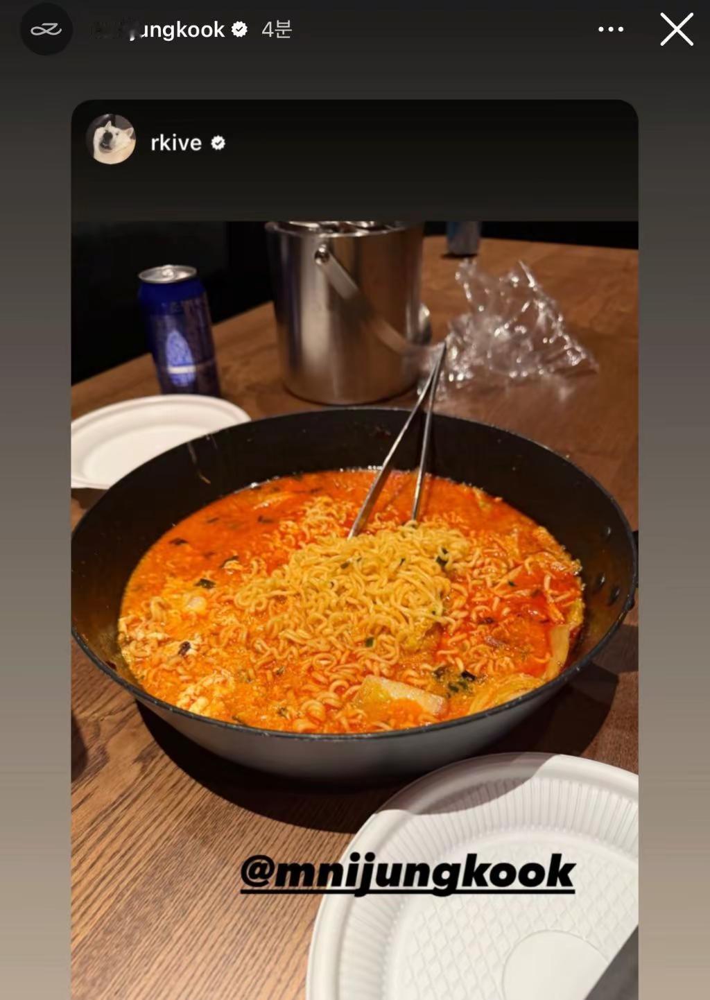 BTS 柾国&Winter 恋爱绯闻升级。深夜发文冲热搜！韩网呛：收敛点吧！  