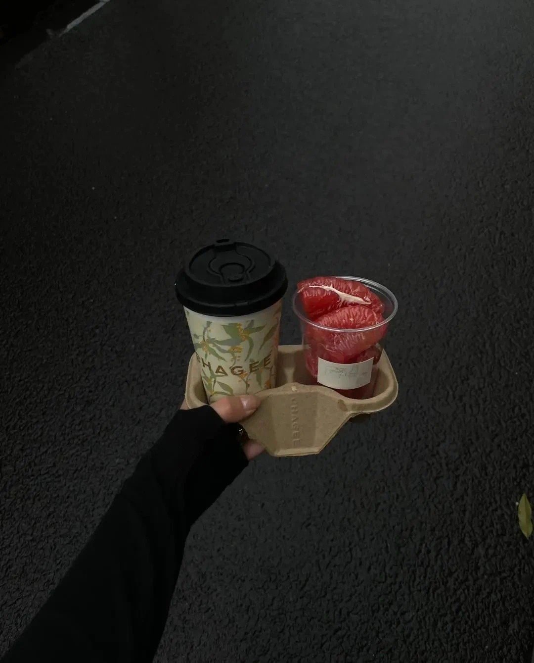 𝒅𝒊𝒆𝒎☕️我有一段感情，没有惊喜，没有仪式感，只有卑微和失望。我当时只