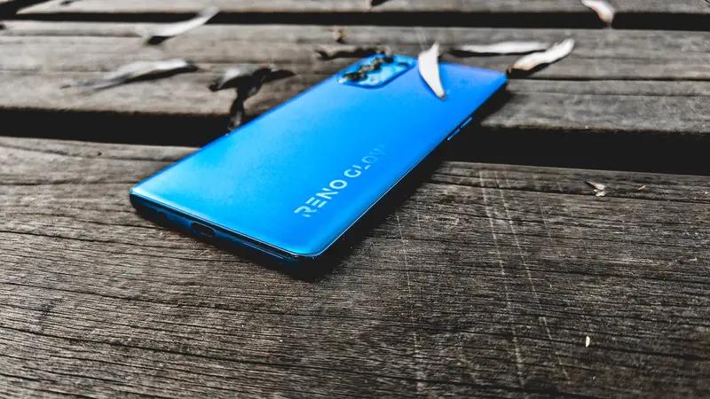 想选2亿像素手机，这几款值得看看。
vivo X300，有天玑9500和蔡司2亿