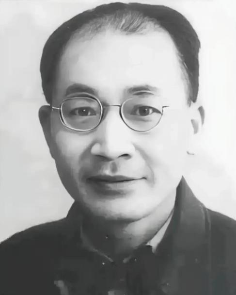 1942年，北大教授梁宗岱，拿出全部家产3万块帮戏子赎身。妻子沈樱正怀3胎，得知