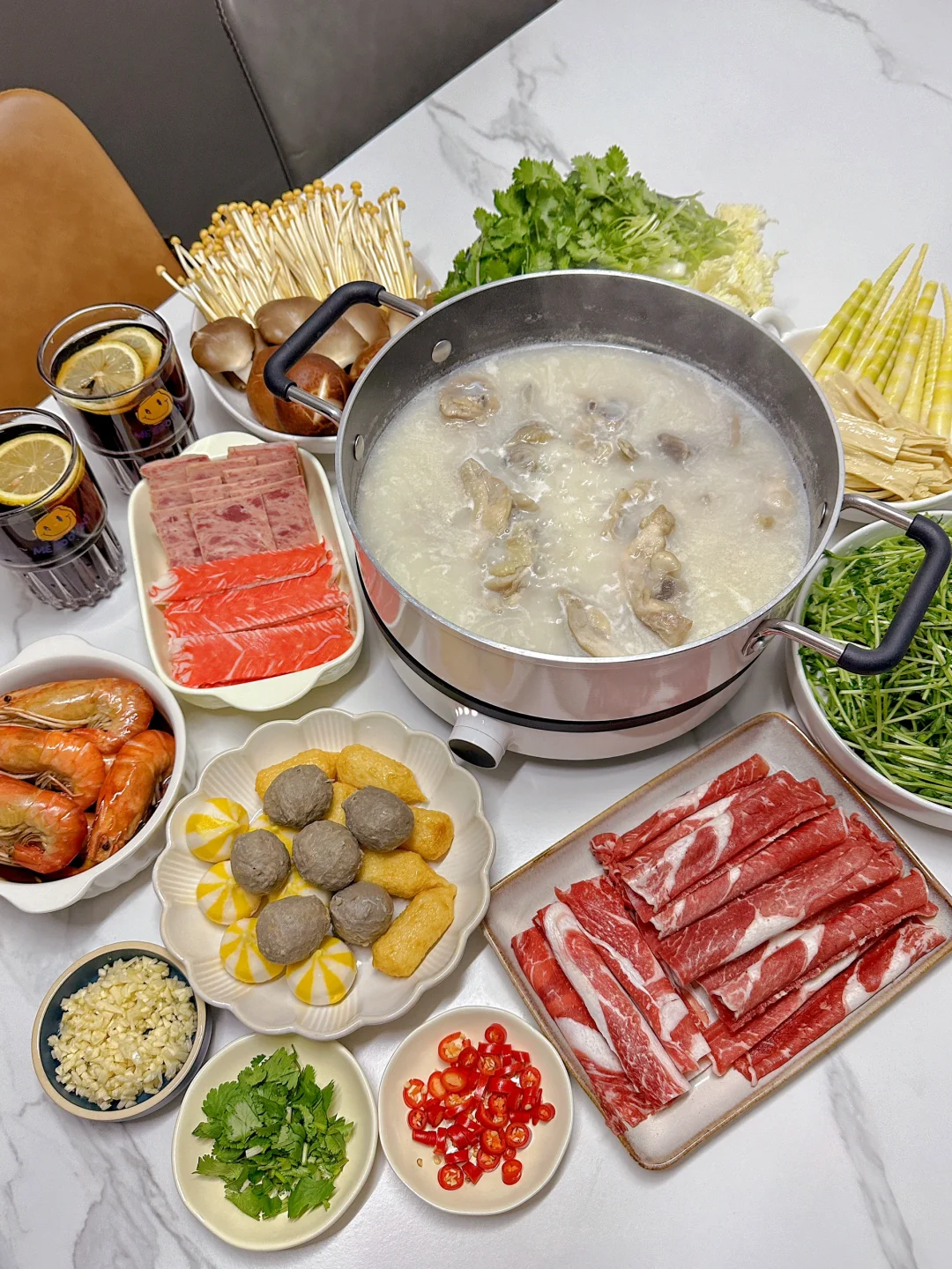 ✅晚餐分享｜热气腾腾的猪肚鸡火锅🍲