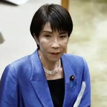 一场超大规模民众抗议席卷东京，近14万民众集体发声反对现任首相高市早苗，民意彻底