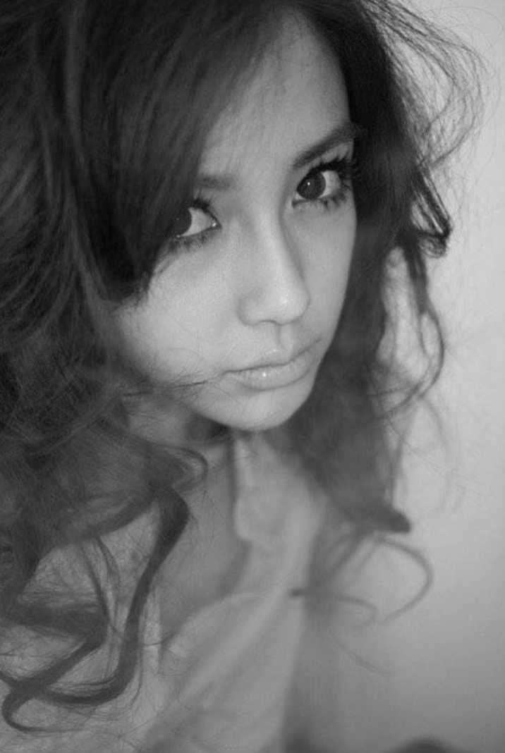 angelababy 杨颖 你是我荒芜心田里的一抹月光，温柔了每一个寂寥的夜晚