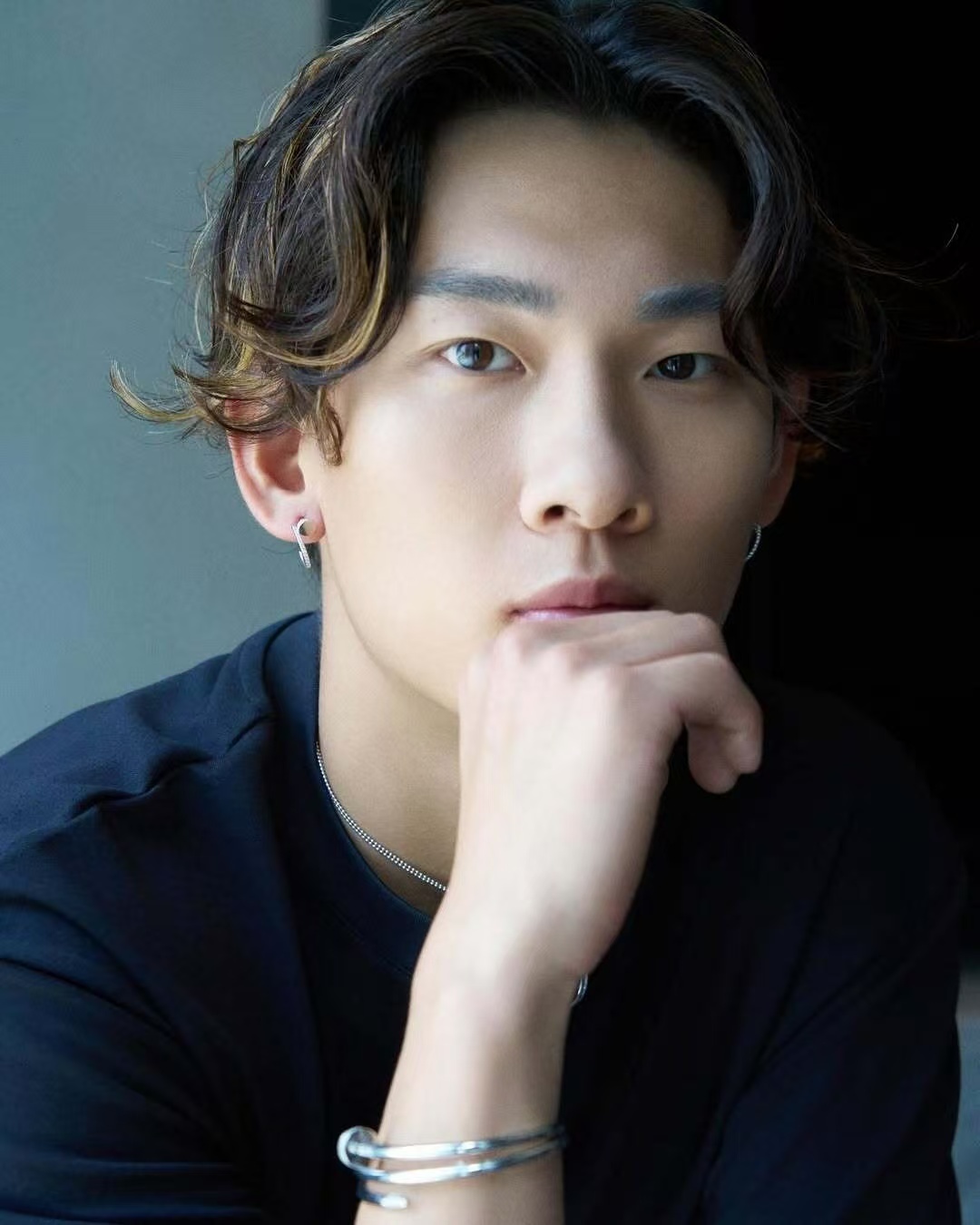 苏翊鸣回应奥运夺冠后飘了 “对自己的身体负责”，这句话很有分量。在竞技体育的残酷