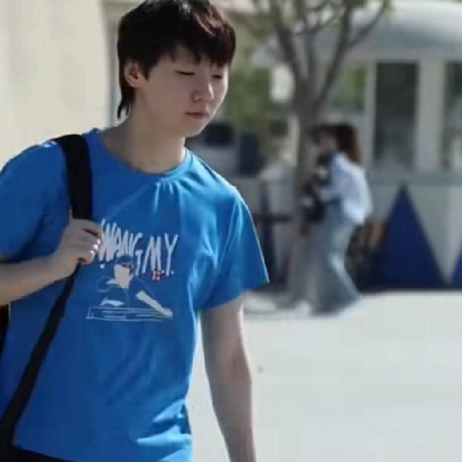 多哈，曼昱受到奥委会主席巴赫独宠，这也太羡慕人了吧！
     国际乒协主席索林