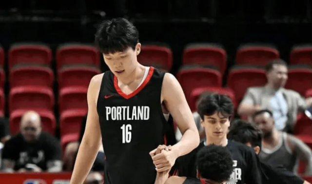 NBA夏季联赛，开拓者106-73战胜勇士。开拓者球员杨瀚森出战24分钟，投篮7