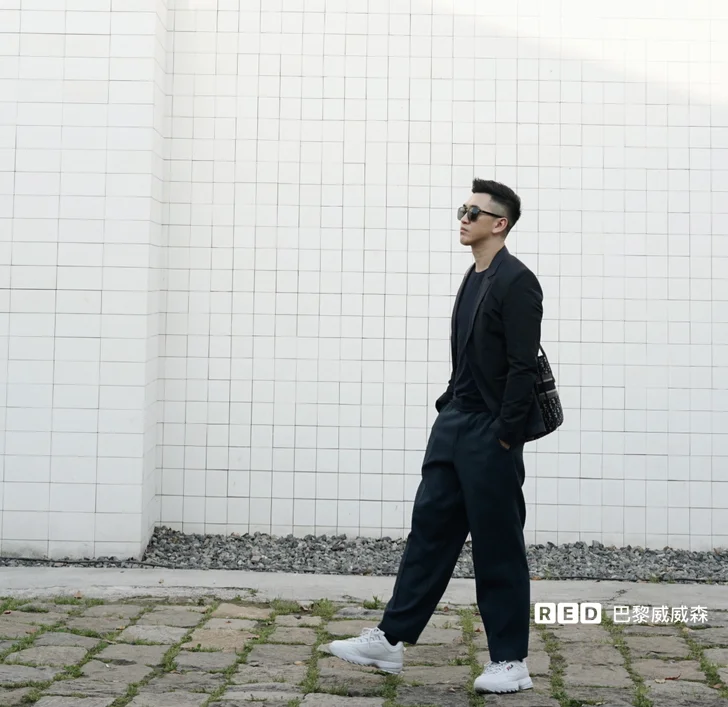 冷淡风| 男士穿搭 找到光与影的feel