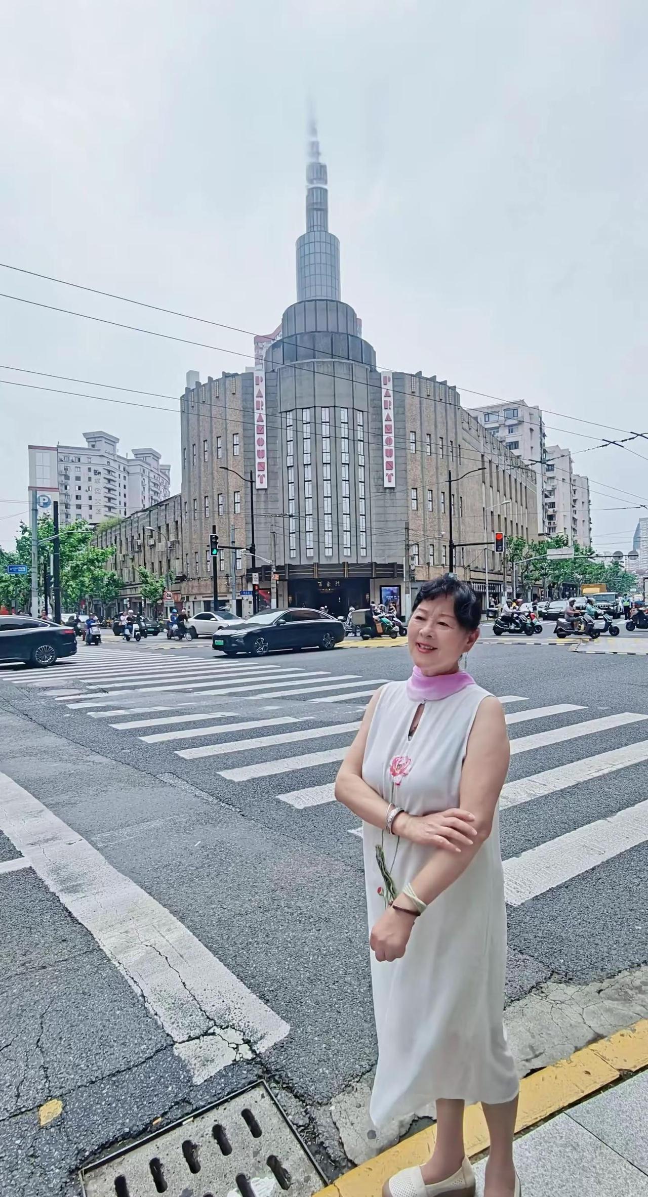 只想把自己养的越来越快乐平静，其它的都不太感兴趣、"生活并不是每天都新鲜。安稳比