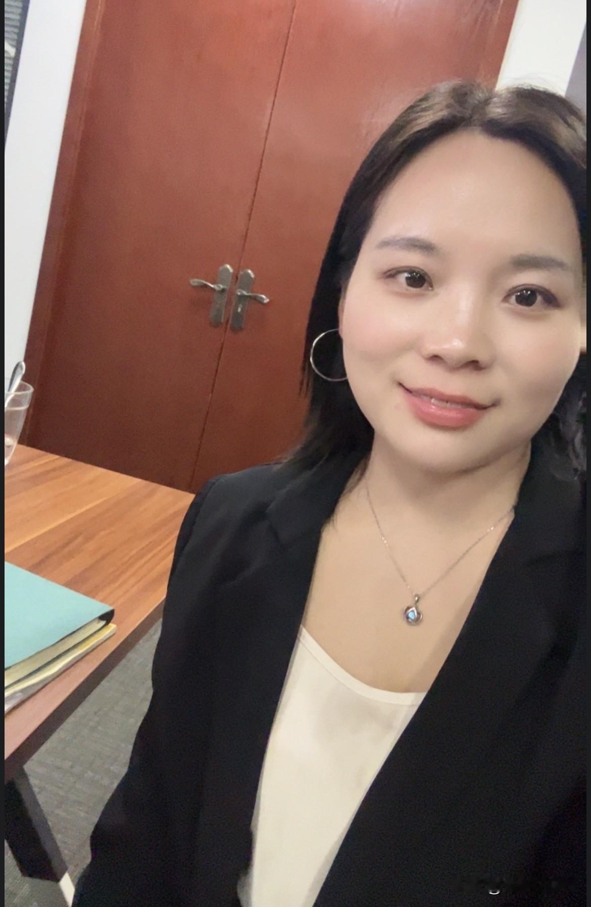 37岁正式失业啦，很多人说35岁以后很难找工作了，我不怕失业，怕失去奋斗的心！别
