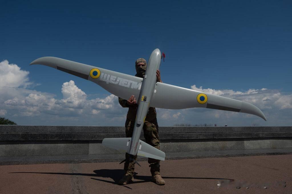 ✈️🇺🇦 乌克兰国防部情报总局和安全局接收了“鲨鱼-M”和“RAM-2X”无