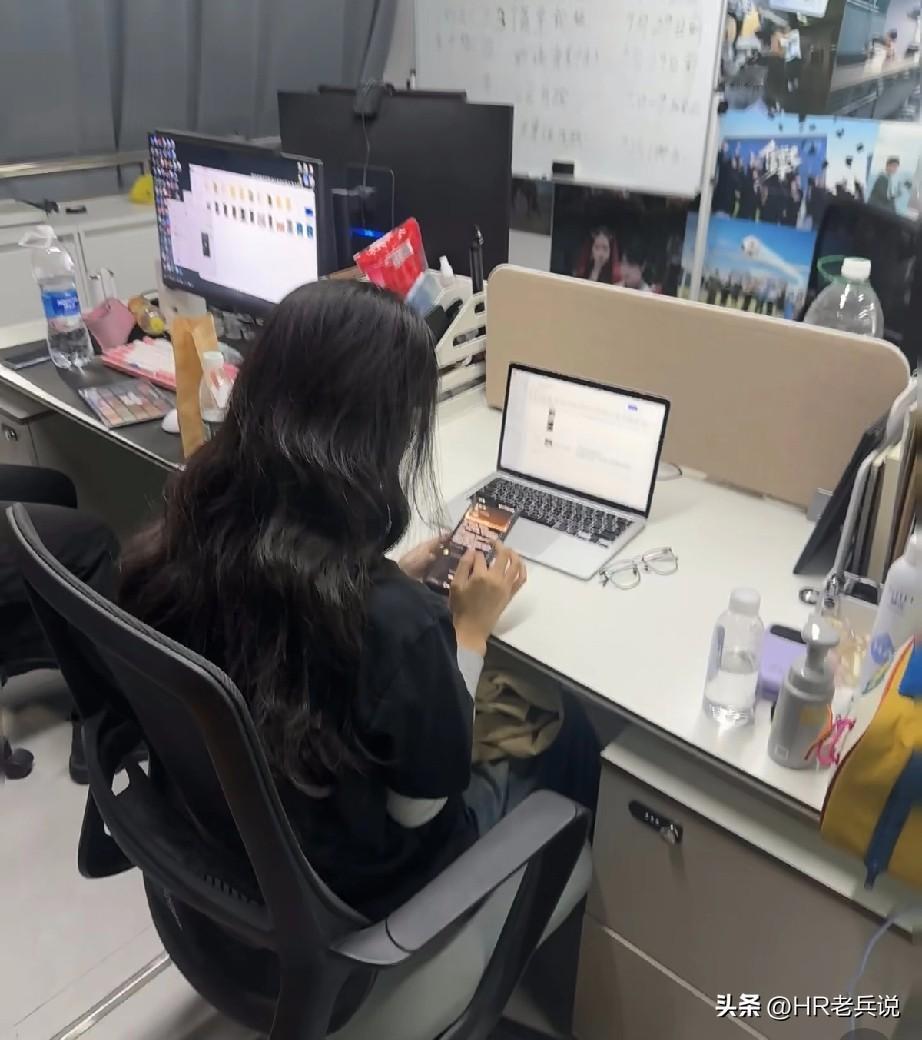 年前一个老兄还跟我们说自己没有感到任何年龄危机，用他的话说自己毕业就进了现在这家