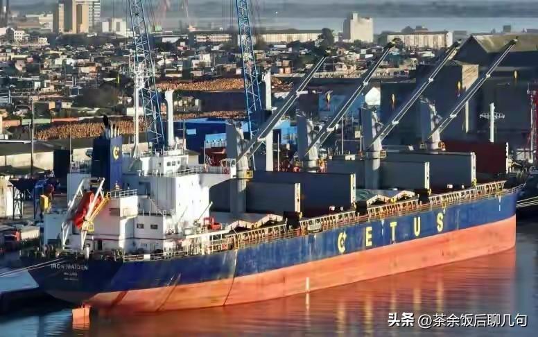 中国这次可太有面了！可真实情况是问题可不小。
 
最近霍尔木兹海峡火了，外国商船