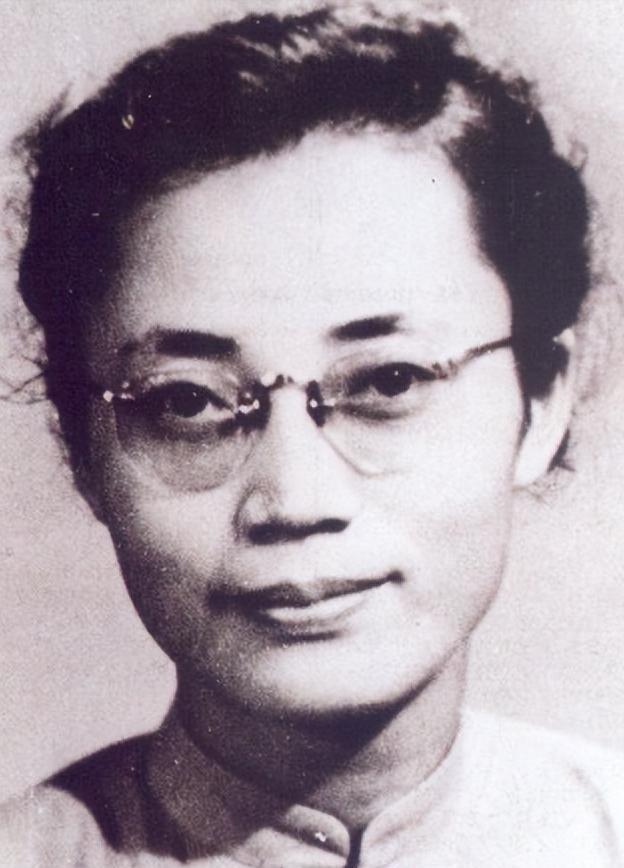1950年，28岁的萧明华被国民党折磨了278天，已经变得体无完肤。突然有一天，