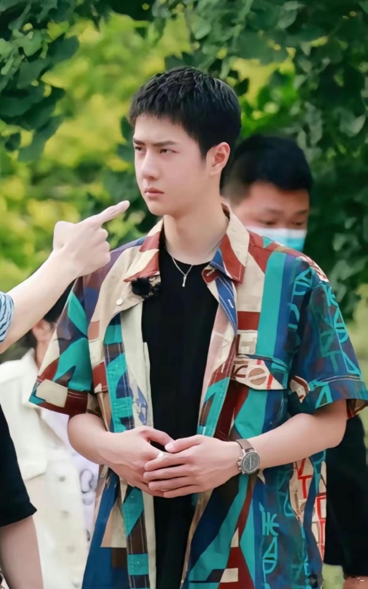 当时谁惹王一博了 一脸的不服气🤨🤨 