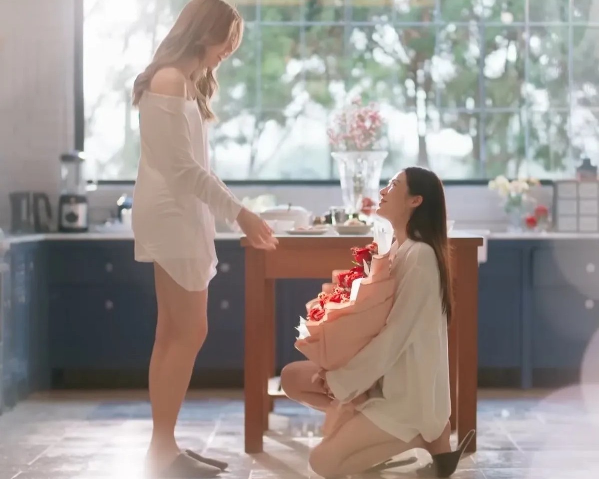 lingormlingorm 任何时空，送花还得看00K