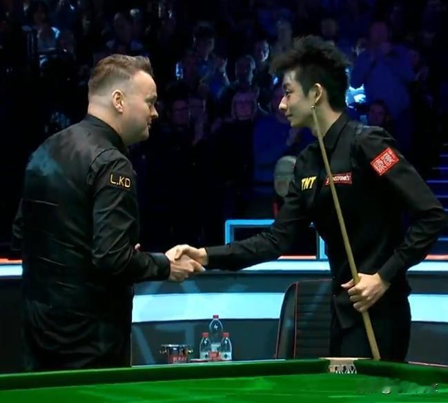 震慑！吴宜泽让“稳定先生”也乱了方寸。
2026斯诺克大师赛，肖恩•墨菲vs吴宜