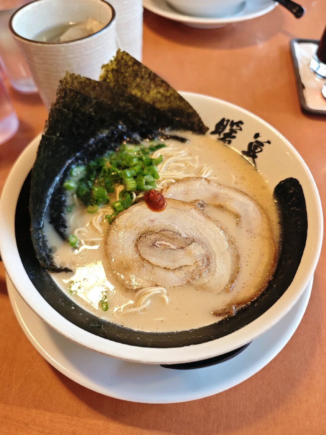 在温哥华，终于吃到堪比日本本地味道的拉面