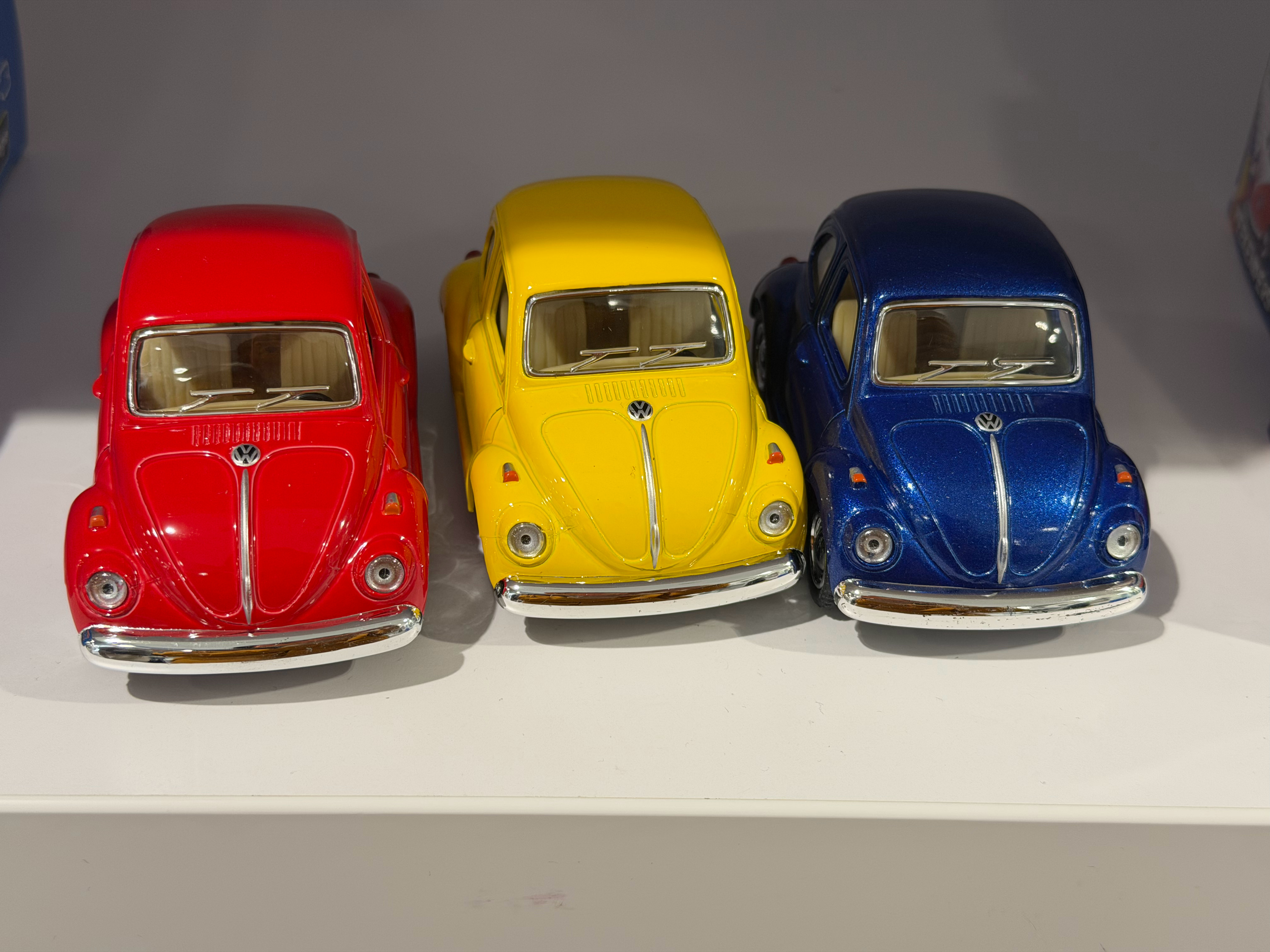 好可爱的小车模，买回去送你们好不好？