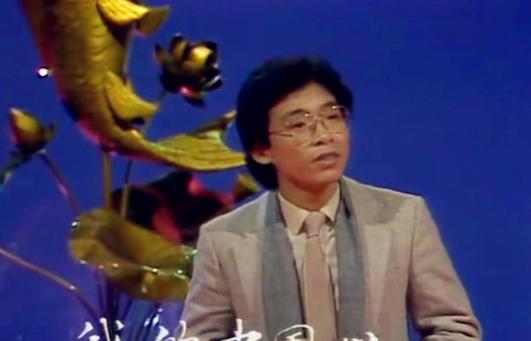 亚运会场馆刚挖好地基就停了工，6亿资金缺口像块大石头压在所有人心里。

这是19