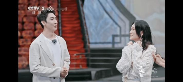 陈乔恩武大靖一个赛一个抽象 哈哈哈哈哈陈乔恩武大靖真的一个赛一个抽象参加央视综艺