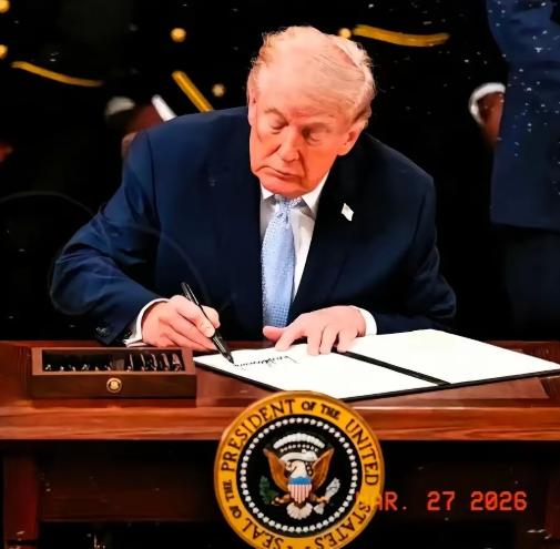 特朗普这次真是要“千古留名”了，百余年的规矩被他打破了！
3月26日，美国财政部