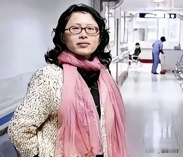 看到兰越峰目前状况，感到心里发疼！她为揭露医疗腐败，付出巨大代价，主任被撸，职称