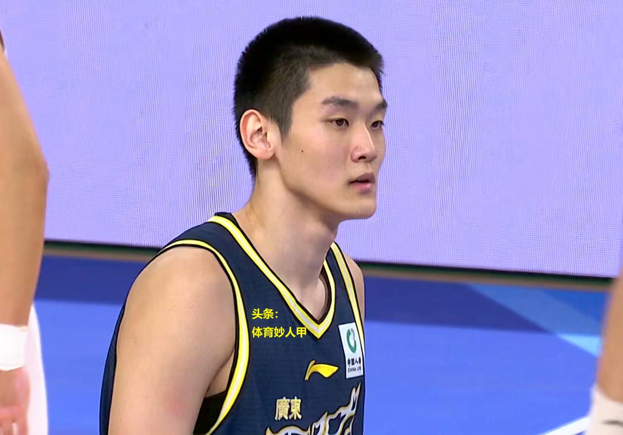 广东队18岁小将表现惊艳，解说：完全超出大家的想象！
广东队与山西队的比赛，最终