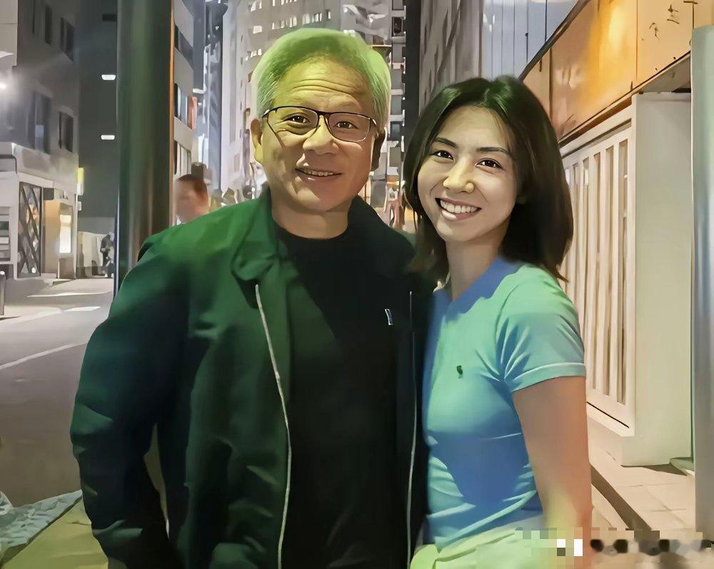 2万亿英伟达背后，黄仁勋最“值钱”的员工，不是副总裁。最近爆火的东方面孔女助理，