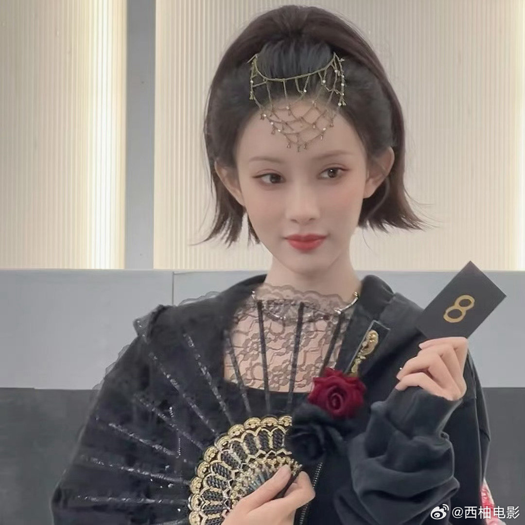 孟子义好六夜彩排带了额链 有“开当铺”经验的孟姐buff叠满！彩排额链先行，坐等