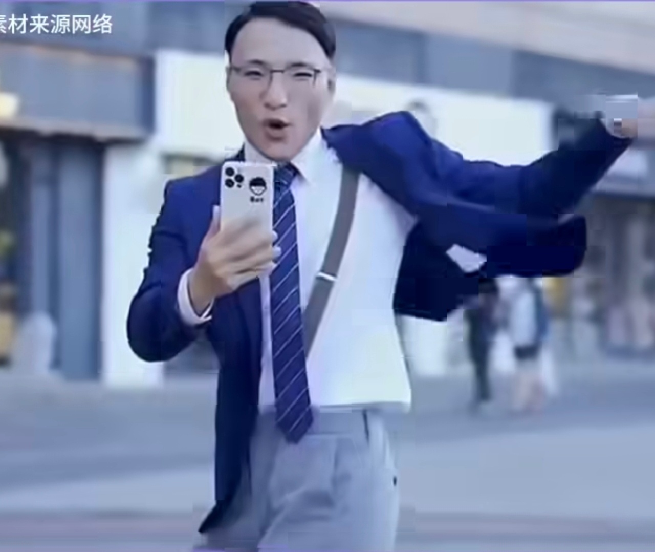 田一名这波操作太有共鸣了！用幽默解构现实压力，看似荒诞实则戳中年轻人痛点。这种创