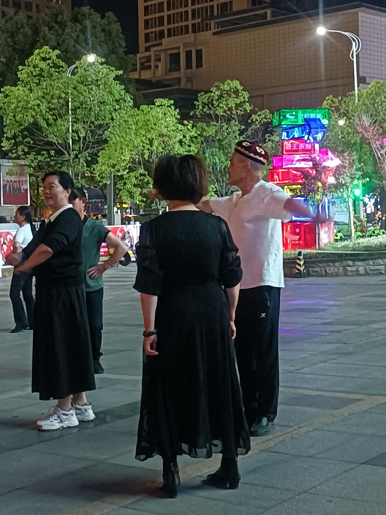 【夏之韵·训练：有时候，选择快乐更需要勇气】这些年自己的变化

在一切变好之前，